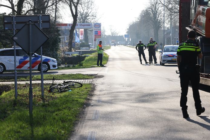 In Oldebroek werd vanmiddag rond 17.30 uur een kind aangereden.