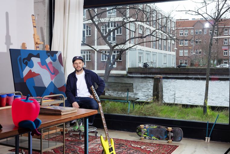 Piet Parra in zijn studio.
 Beeld Jaap Scheeren | fotografie assistent: Xandrine Koller