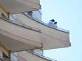 Frans gezin springt van balkon: vier doden, 15-jarige jongen overleeft val