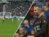Van Persie scoort met fraaie kopbal tegen Waterreus