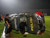 Een van de zwaarste stadionrampen ooit: zeker 174 doden bij stormloop na voetbalwedstrijd in Indonesië