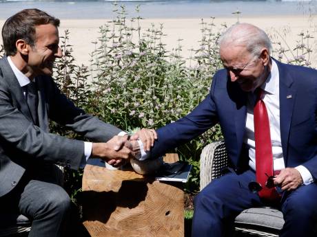 Paris et Washington sont “sur la même ligne”, assure Biden à Macron