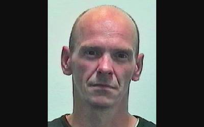 Gevangene die ontsnapte uit gevangenis van Namen... liep via de voordeur naar buiten