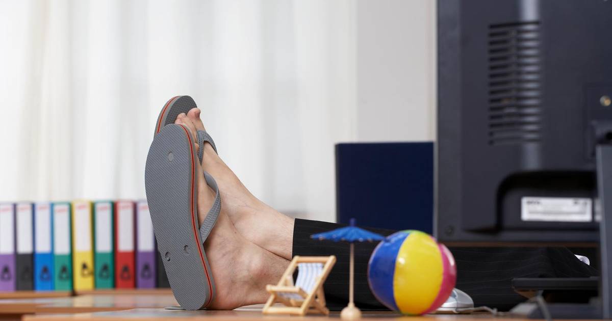 ACV, ABVV, and Beweging.net want five days of paid vacation |  internal