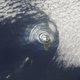 Vulkaan op La Palma maakt bijzondere cirkels in de wolken, als een steen in een vijver