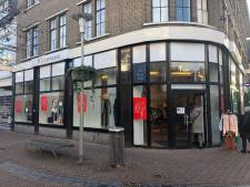 Koopjes scoren! Bij deze kledingoutlets in de Apeldoornse binnenstad kun je nu terecht