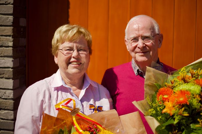 Toos Verbruggen-Nuijts (rechts).
