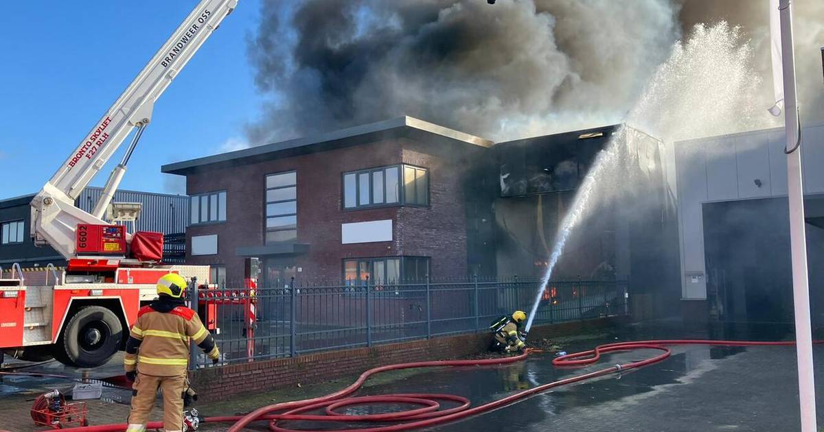 Brandmelding bij een bedrijf in Ravenstein op De Heinen