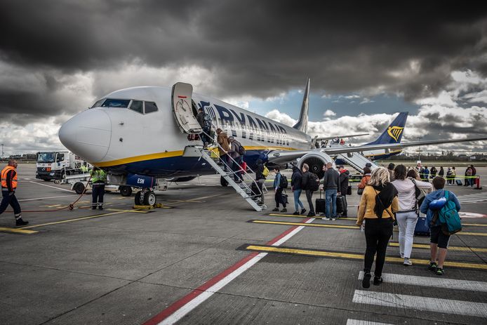 Donkere wolken boven Ryanair in Charleroi: met de staking van 14 en 15 augustus erbij staat de teller geschrapte vluchten de afgelopen maand al op 308.