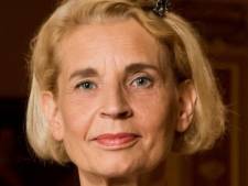 Louise (62) spaart 700 euro, koopt verder alleen boodschappen: ‘Horeca is niet aan mij besteed’