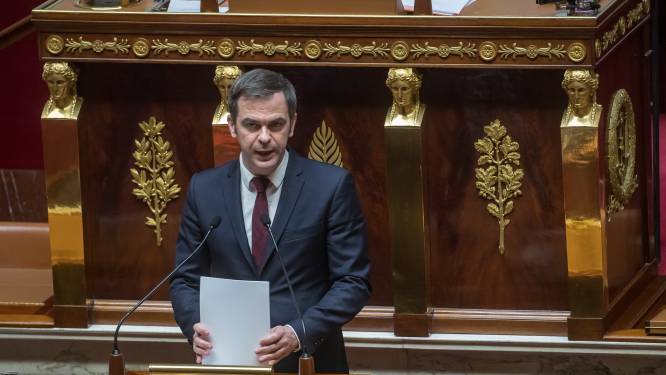 Le Sénat français vote finalement le pass vaccinal modifié en première lecture