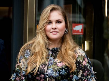Boek over prinses Amalia: ‘Strijd rond idee van troonopvolging zo weinig zichtbaar bij haar’