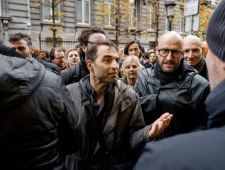 Acteur Michael Pas na uitnodiging van Jambon: “Is dit een uitgestoken hand of een verdeel-en-heers-tactiek?”