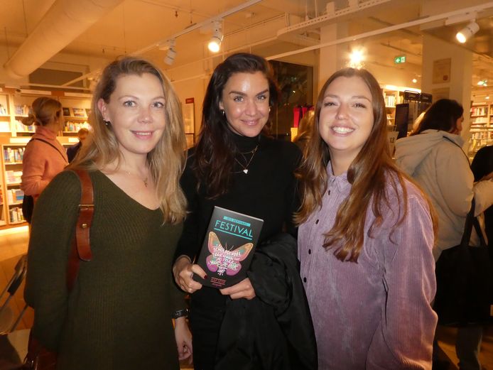 Festivalvriendinnen: Sigrid Stamkot (De Telegraaf), Fenna Ketting (Iconic pr) en Josien Wolthuizen (Het Parool/tipgever).