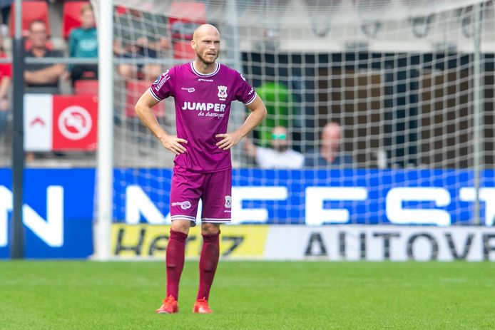 Gerrit Nauber speelde tegen AZ zijn laatste duel voor GA Eagles en stond met een knieblessure enkele weken buitenspel. Trainer Kees van Wonderen kan tegen Vitesse weer over de Duitse verdediger beschikken.