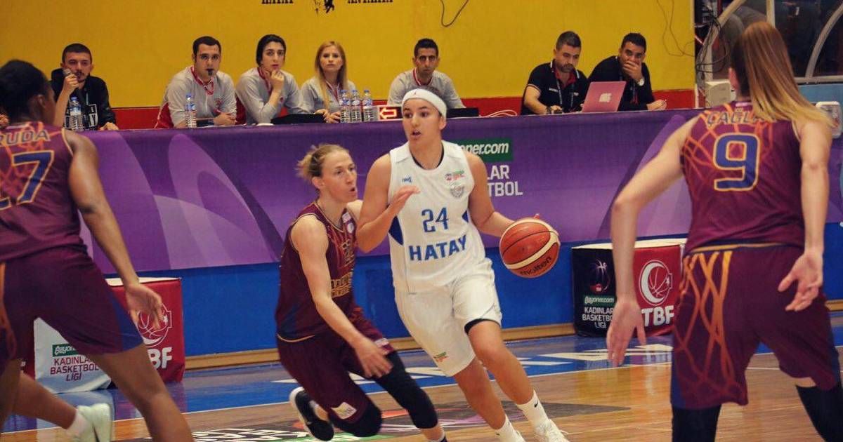 Hind Ben Abdelkader bedankt voor Belgian Cats | Meer Sport ...