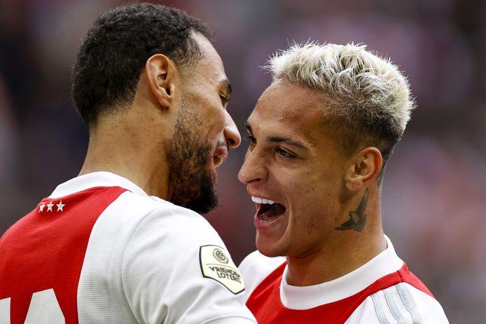 Noussair Mazraoui en Antony.