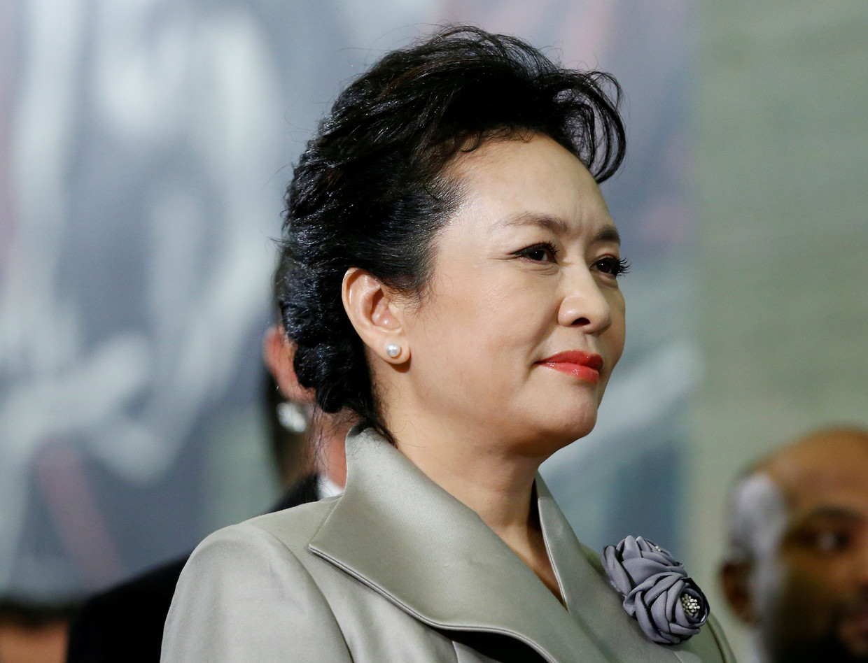 Zangeres Peng Liyuan, de vrouw van de Chinese president.  Beeld REUTERS