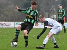 Na een 7-1, 5-1 en 8-2 nederlaag verrast Vitesse’08 in een uitwedstrijd: ‘Kijk hoe blij ze zijn’