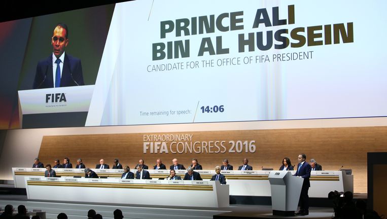 Prins Ali tijdens zijn speech Beeld getty