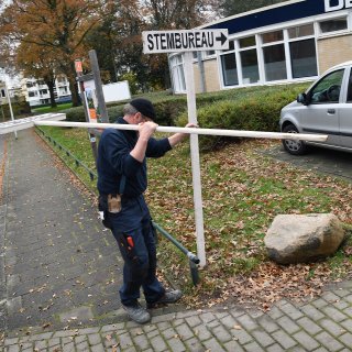 Dat onze politiek nu om marketing en poppetjes draait, daar wil ik niet aan wennen