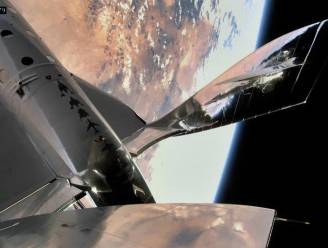 Laatste test en dan de echte ruimtetoeristen? Virgin Galactic vliegt voor het eerst in 2 jaar naar de ruimte