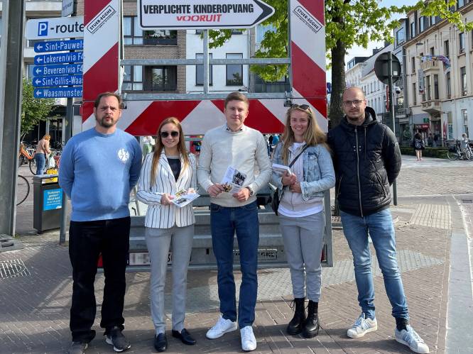 Lokale afdeling Vlaams Belang voert actie tegen uitspraken Conner Rousseau: “Kiezers kunnen hem in zijn eigen stad de rekening presenteren”