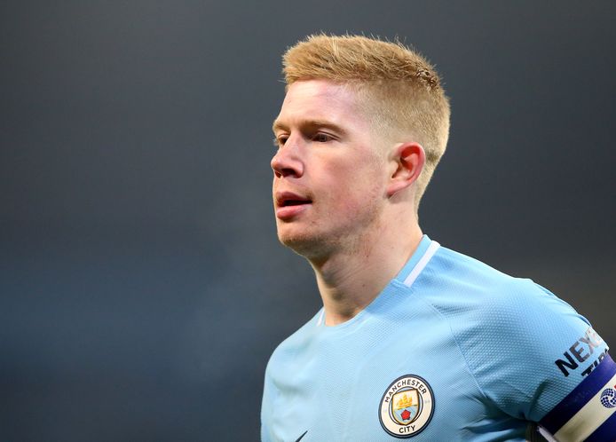 MANCHESTER, ENGLAND - JANUARY 09:  Kevin De Bruyne of Manchester City during the Carabao Cup Semi-Final match between Manchester City and Bristol City at Etihad Stadium on January 9, 2018 in Manchester, England.  (Photo by Alex Livesey/Getty Images)