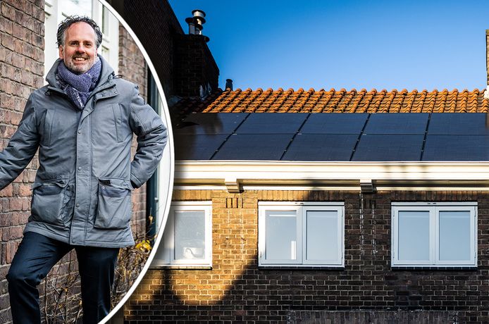 Bewoner Lucas de Boer klaagde onlangs over de gebrekkige medewerking van de gemeente om zonnepanelen in de Dordtse binnenstad toe te staan.