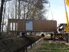 ‘Het wordt paradijselijk’: duizenden mensen melden zich aan voor een tiny house in de nieuwe natuur
