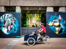 Betonnen kolos aan de Spuiboulevard had nog nooit zoveel kleur, met dank aan Iconoclash