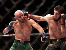 Islam Makhachev behoudt UFC-titel na slopend gevecht: ‘Mensen zullen me beste vechter te wereld noemen’