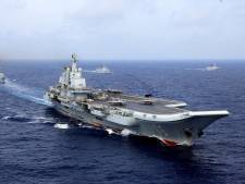 Trois navires de guerre chinois, dont un porte-avions, traversent le détroit de Taïwan