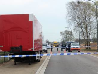 Alweer oplegger met 15.000 liter drugsafval gevonden in Limburg
