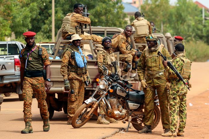 Archiefbeeld. Soldaten in de hoofdstad van Burkina Faso, Ouagadougou. (14/10/22)