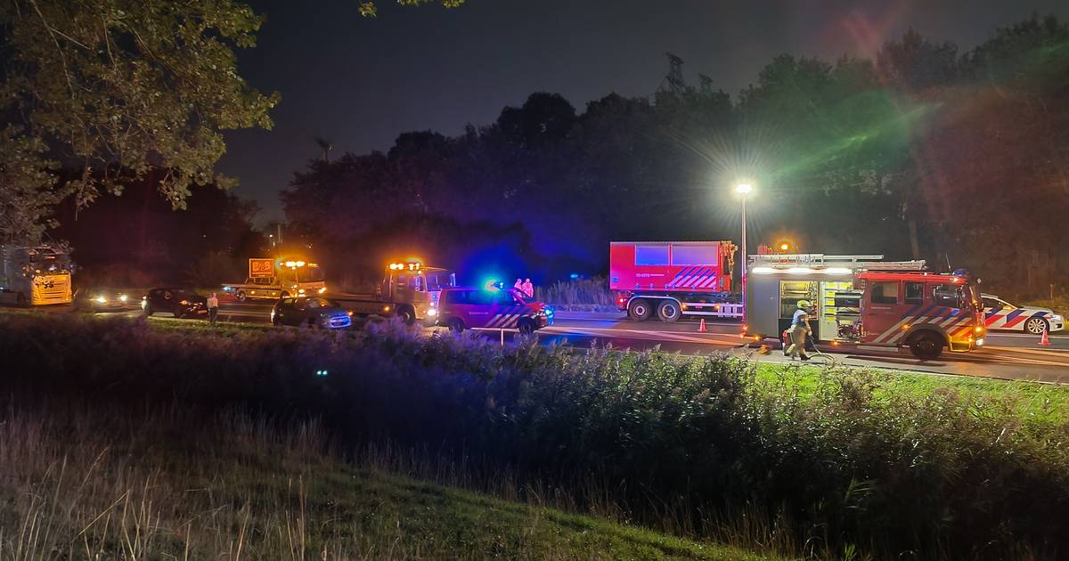 Dode bij frontale botsing op N-weg.