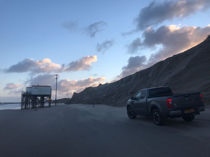 Het Banjaardstrand was één van de weinige plekken waar wél zand werd weggeslagen.