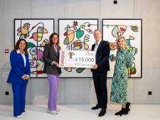 Drieluik dat kunstenares met leerlingen maakte, brengt 15.000 euro op voor buitengewone basisschool