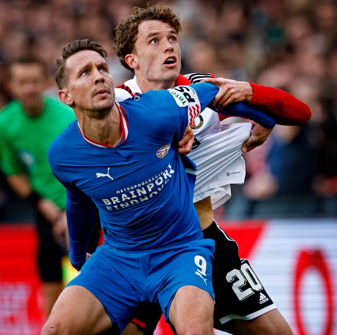 Luuk de Jong en Mats Wieffer.