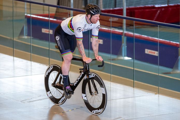 Apeldoornse Baanwielrenner Roy Van Den Berg Verlaat Commerciele Ploeg Beat Cycling Alles Staat Nu In Teken Van Tokio Sport Destentor Nl