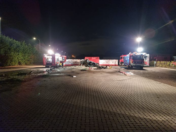koppel-sterft-bij-zwaar-verkeersongeval-in-koningshooikt-en-laat-twee