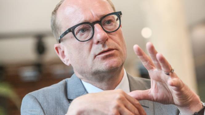 Minister Ben Weyts voert verplichte starttoetsen in voor vier extra opleidingen