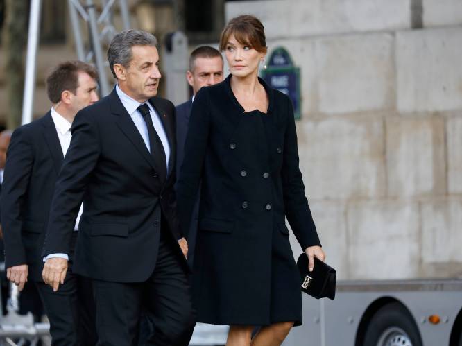 Carla Bruni ondervraagd in onderzoek naar financiering van presidentiële campagne van haar man Nicolas Sarkozy