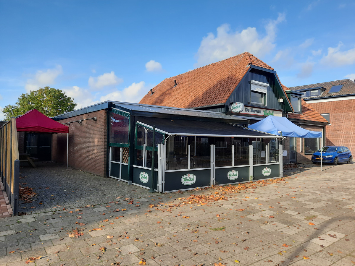 Café Hengelo kan niet open na inval politie ‘Ik heb niets te verbergen’ Foto AD.nl
