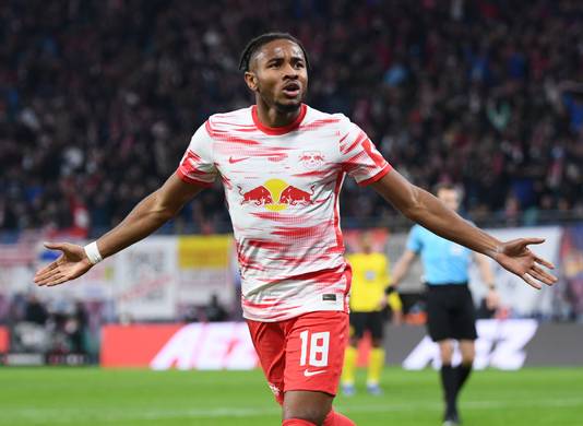 Soccer Football - Bundesliga - RB Leipzig v Borussia Dortmund - Red Bull Arena, Leipzig, Germany - November 6, 2021 RB Leipzig's Christopher Nkunku celebrates scoring their first goal REUTERS/Annegret Hilse DFL REGULATIONS PROHIBIT ANY USE OF PHOTOGRAPHS AS IMAGE SEQUENCES AND/OR QUASI-VIDEO.