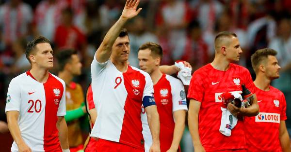Polen Onbedreigd Aan Kop Na Eenvoudige Zege Op Israel Buitenlands Voetbal Bd Nl