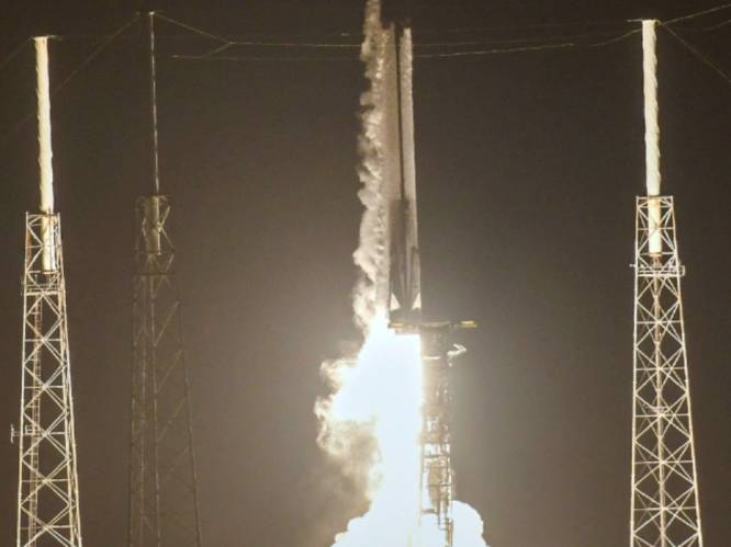 SpaceX lanceert succesvol krachtigste Turkse telecomsatelliet ooit