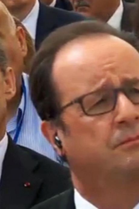 Hollande à son plus bas niveau, Sarkozy en net recul