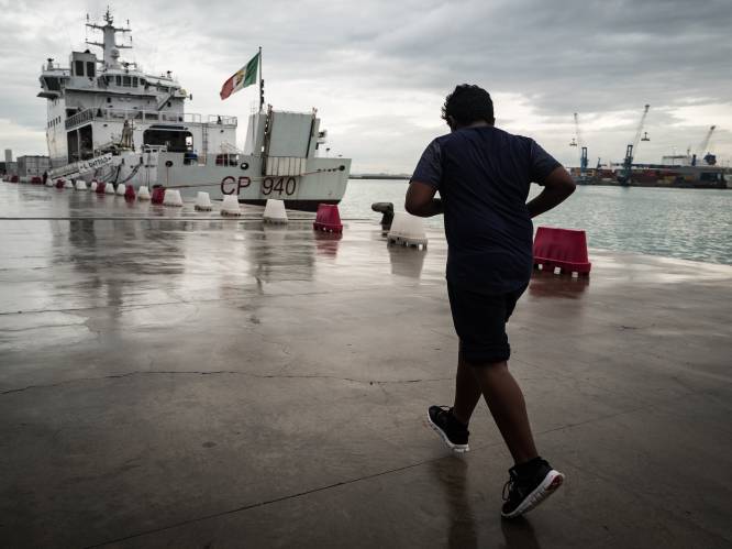 Op deze pier zei Italië “nee” tegen bootvluchtelingen. Wat is er sindsdien veranderd?