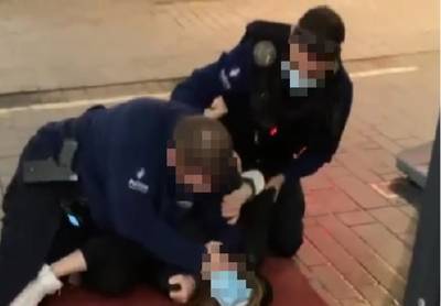 Korpschef Oostende hekelt rol sociale media nadat meisje (14) klap krijgt van agent: “Identiteit inspecteur gewoon te grabbel gegooid”